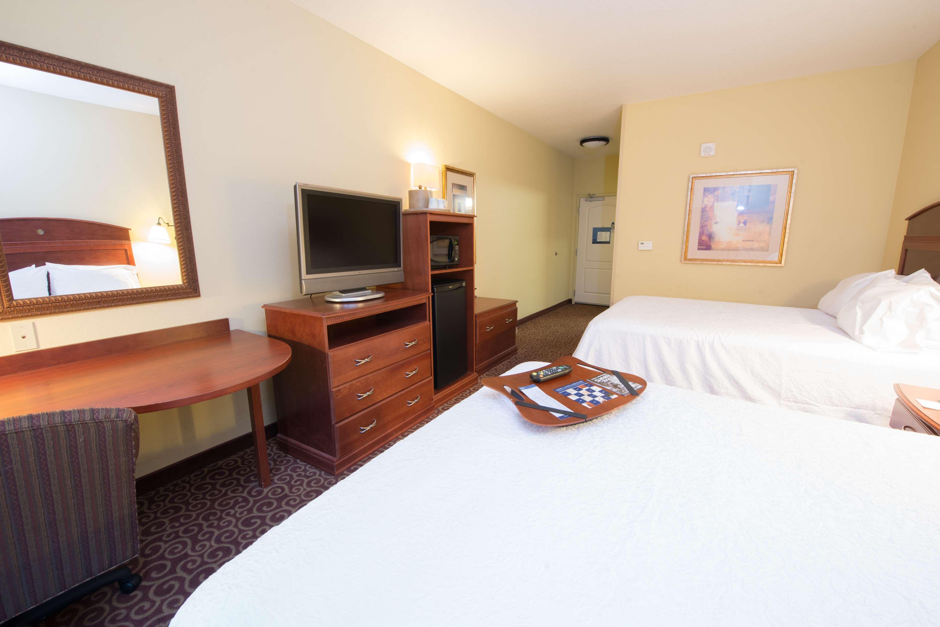 Hampton Inn Bismarck Zewnętrze zdjęcie