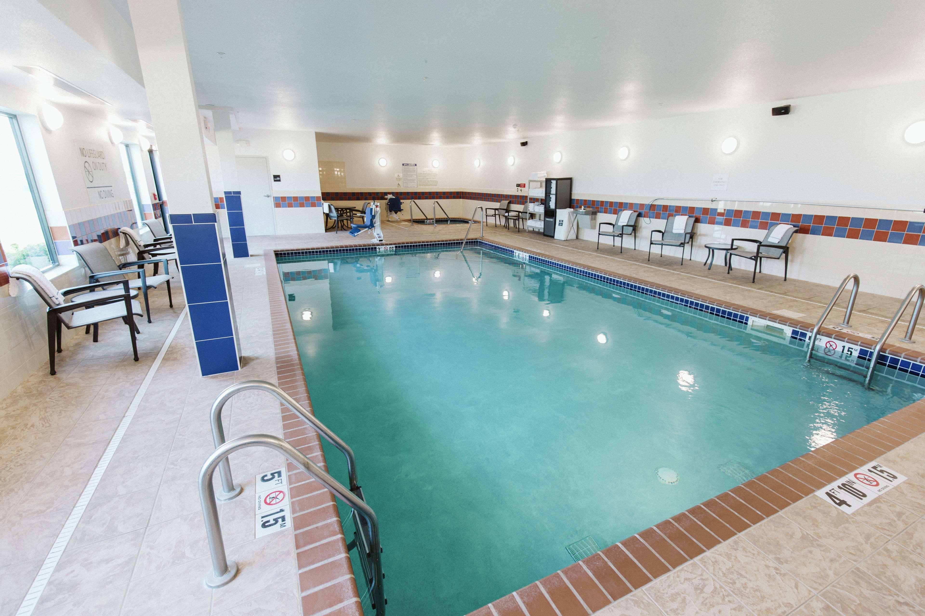 Hampton Inn Bismarck Zewnętrze zdjęcie