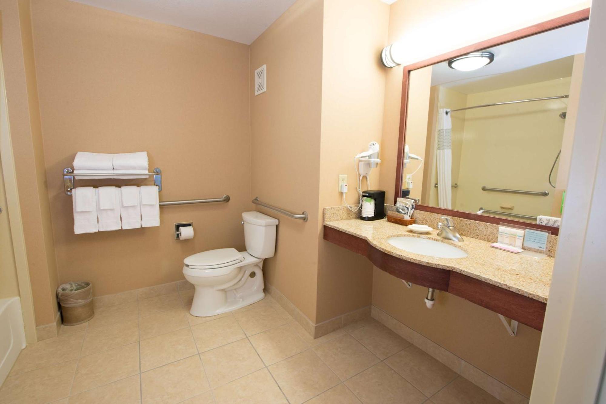 Hampton Inn Bismarck Zewnętrze zdjęcie